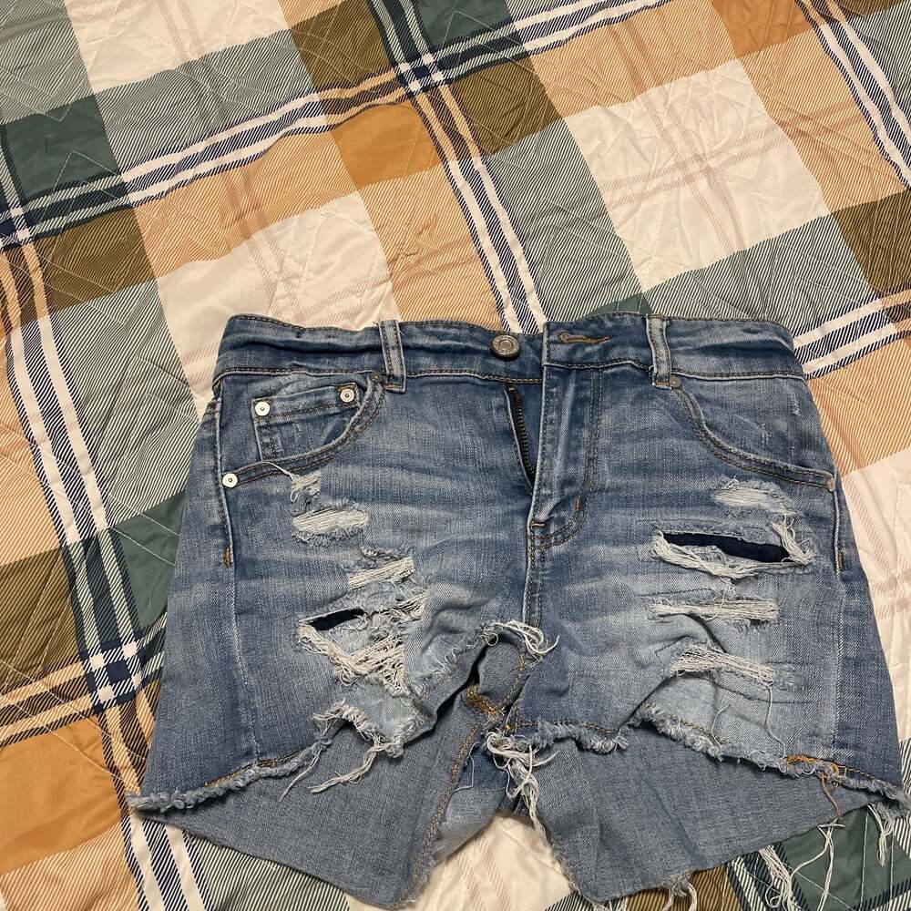Indigo rein Women's Next Level Stretch Distressed Jean Shorts